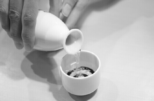 日本酒が苦手な方がチャレンジする場合、お薦めの順番がある。